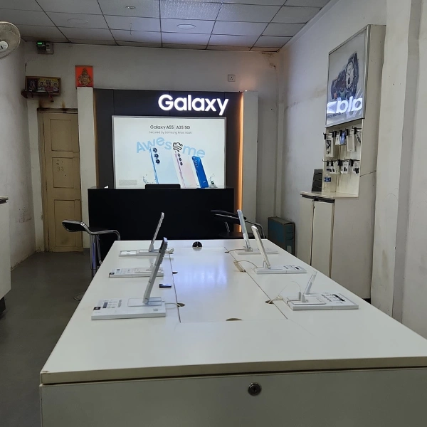 Samsung A06 - About Us Main Banner
